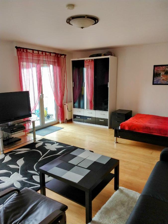 Julia'S Monteur Oase - Premium Apartment Exklusiv Fuer Solo-Reisende เอนเนอเพทาล ภายนอก รูปภาพ