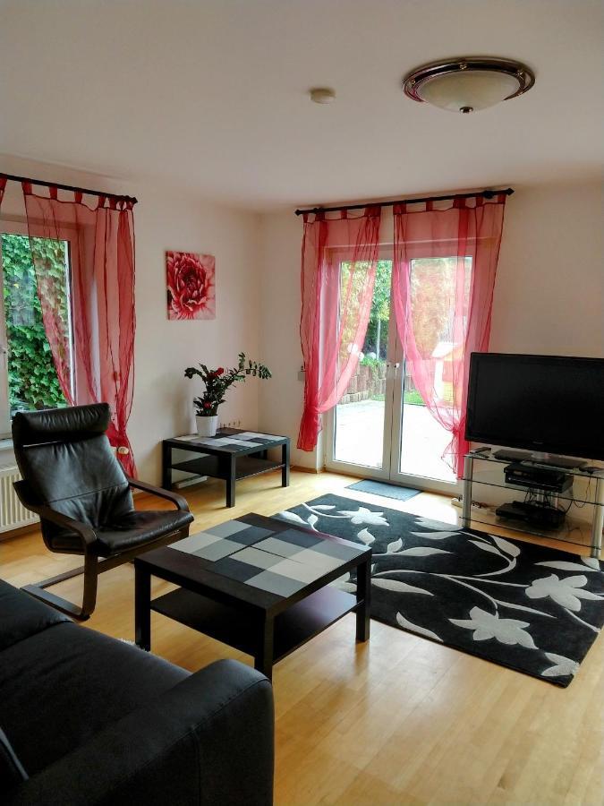 Julia'S Monteur Oase - Premium Apartment Exklusiv Fuer Solo-Reisende เอนเนอเพทาล ภายนอก รูปภาพ